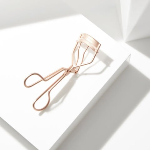 TWEEZERMAN Rose Gold Klasik Kirpik Kıvırıcı